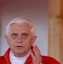 220px-ratzinger_szczepanow_derivative.png