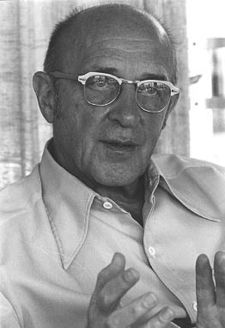 225px-carlrogers.jpg