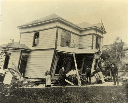 fdhousecollapse.jpg